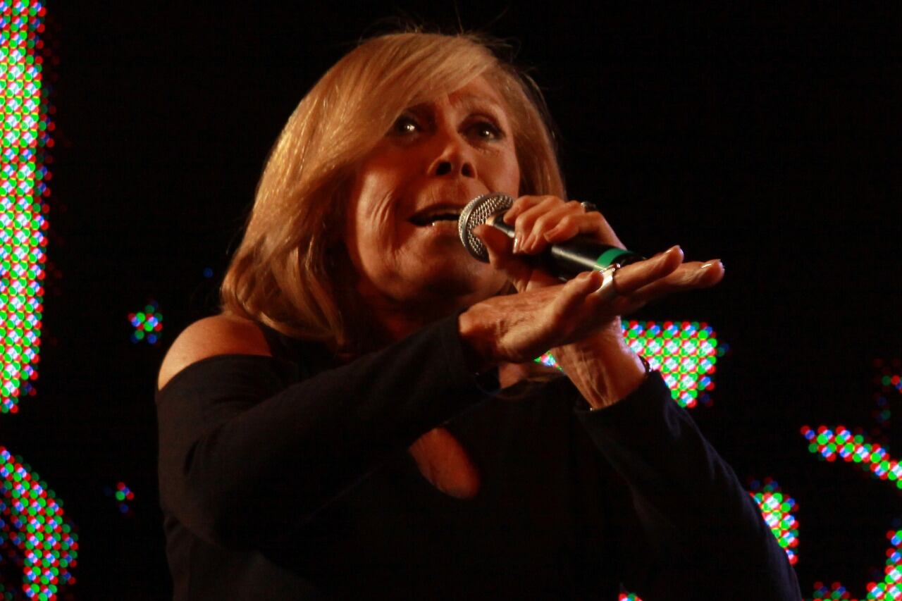 Amelita Baltar será la encargada del cierre del encuentro. 