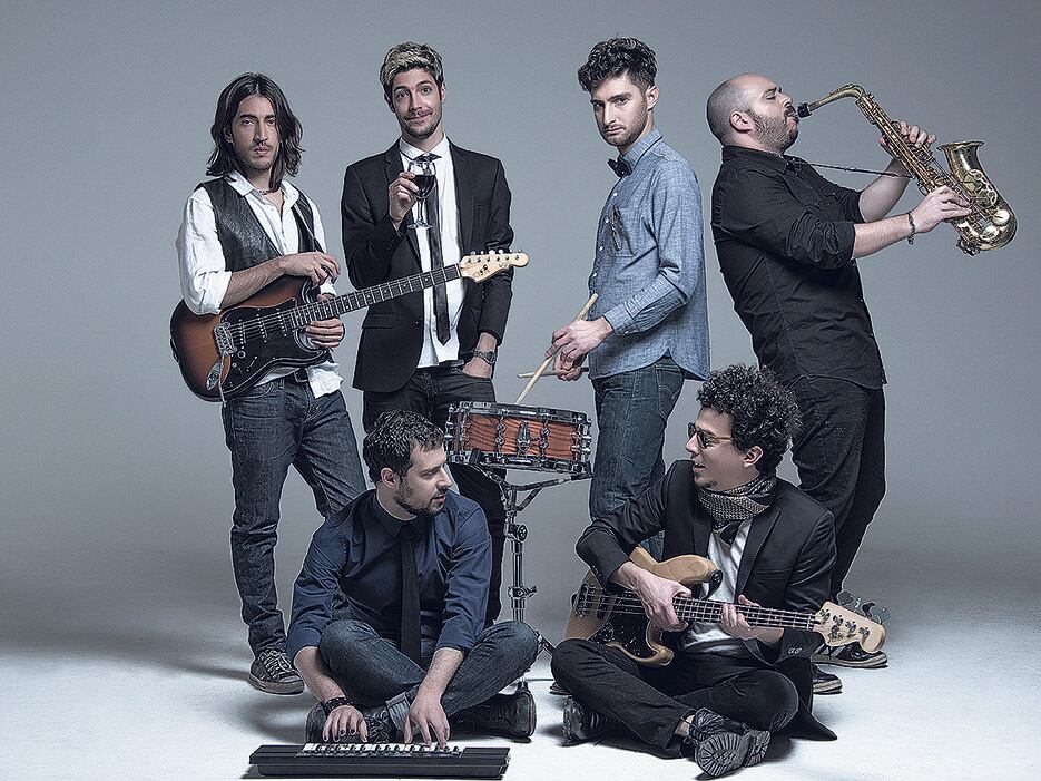 “Para entender a El Kuelgue hay que verlo en vivo”, dicen los integrantes de la banda.