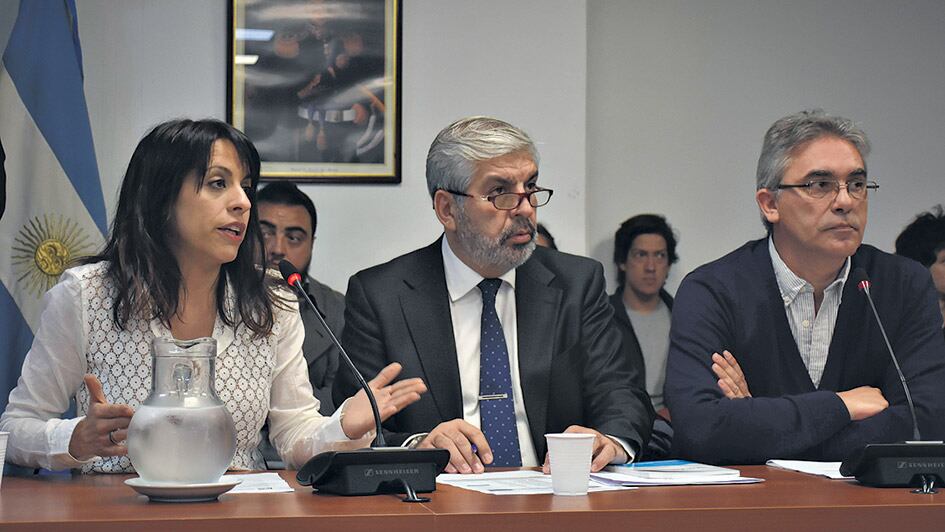 La diputada Victoria Donda, Ramón Torres Molina y el diputado Remo Carlotto.