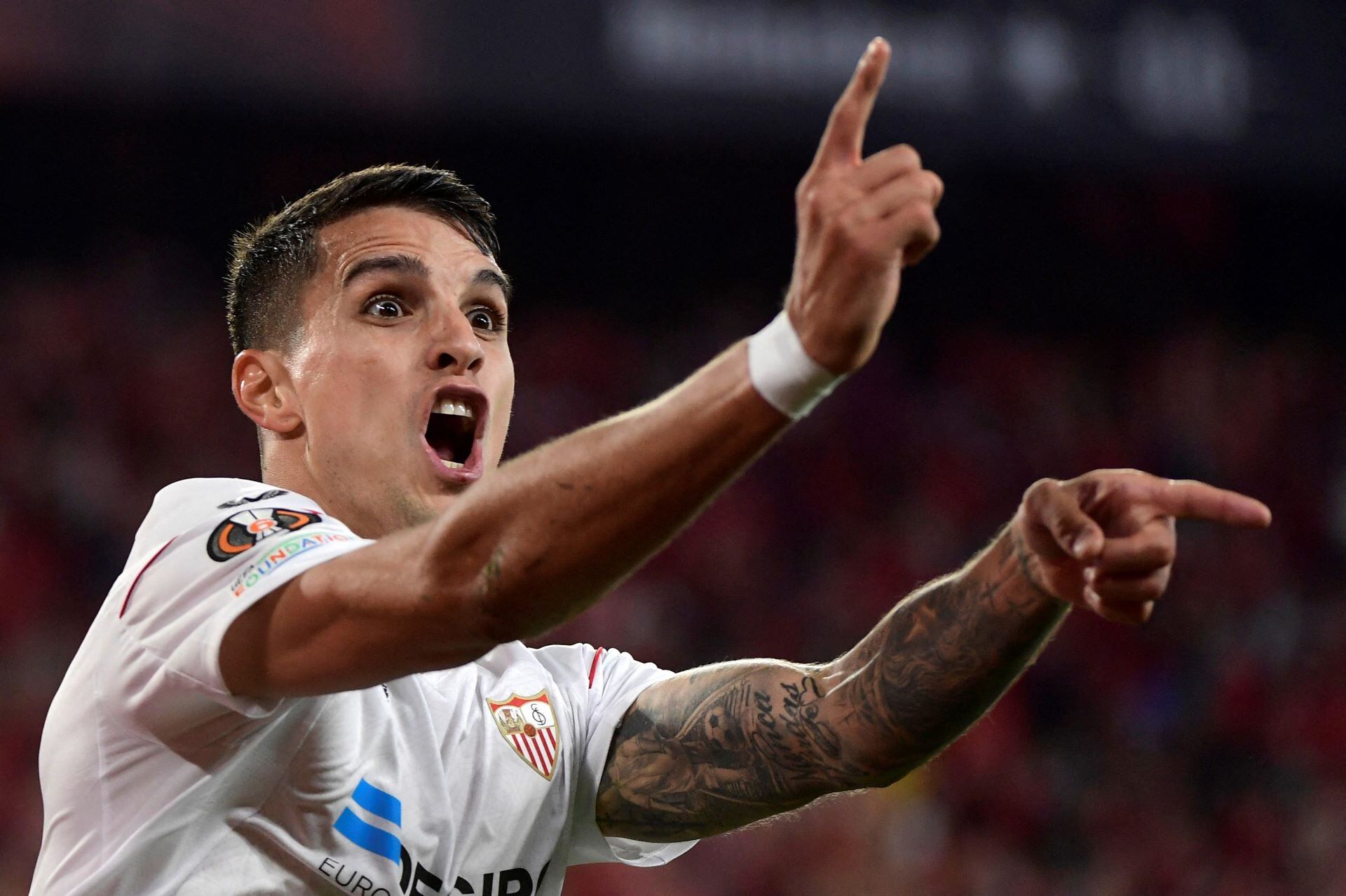 Erik Lamela metió al Sevilla en la final de la Europa League, con un cabezazo en tiempo suplementario.