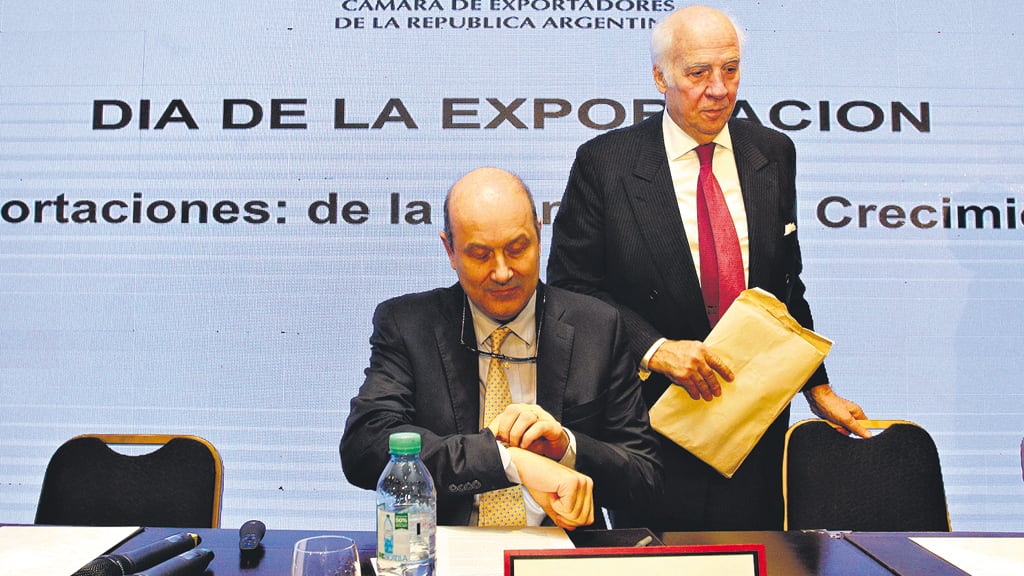 “De ser necesario, el Banco Central intensificará su posición restrictiva”, anticipó Federico Sturzenegger una eventual alza de la tasa.