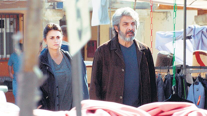 Hay un obvio interés del público local por la presencia de Ricardo Darín, aunque su personaje es secundario.