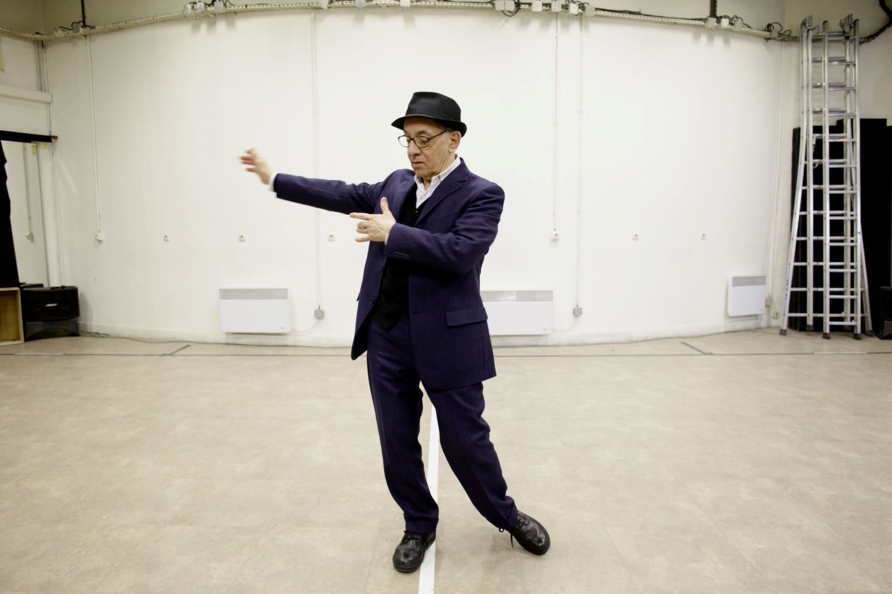 La obsesión de Arias por el Hollywood clásico es evidente.