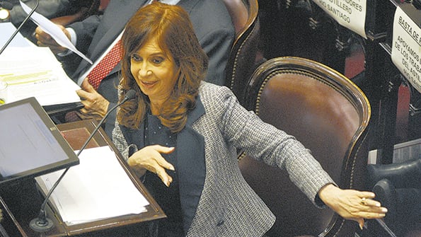 La senadora Cristina Kirchner se defendió con un duro mensaje en el que repartió críticas.