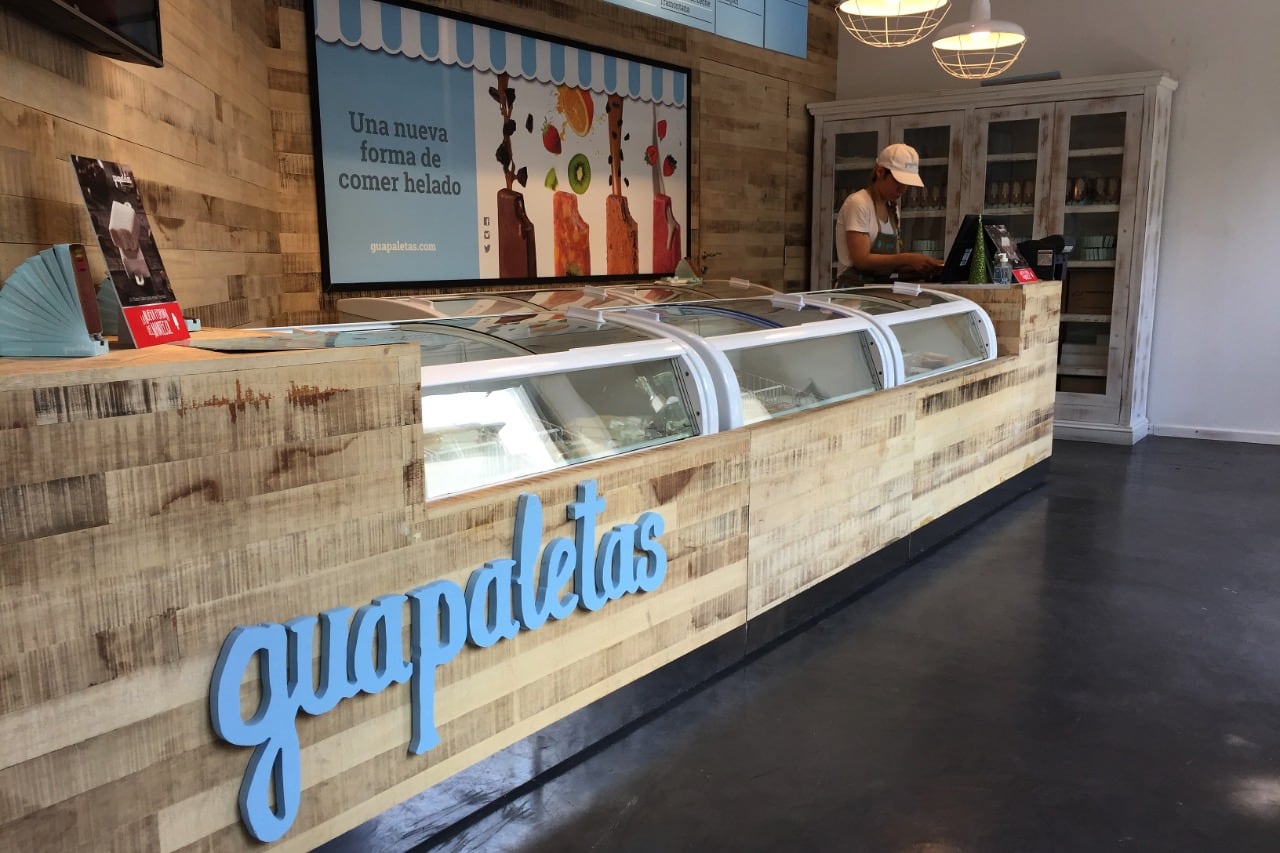 Una heladería que, aun en inactividad, fue obligada a pagar los sueldos.