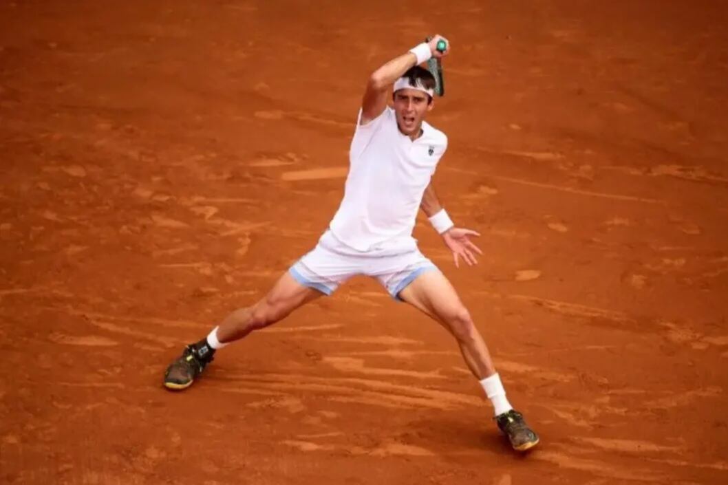 Etcheverry ganó un partidazo para recuperar confianza