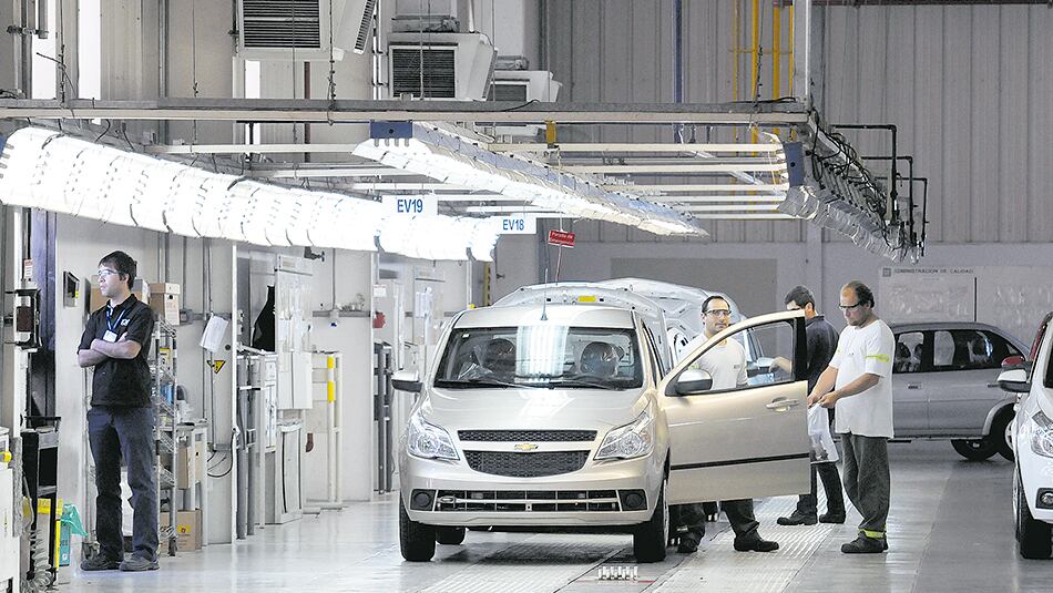 La planta de General Motors en las afueras de Rosario estará cerrada hasta el 16 de julio.