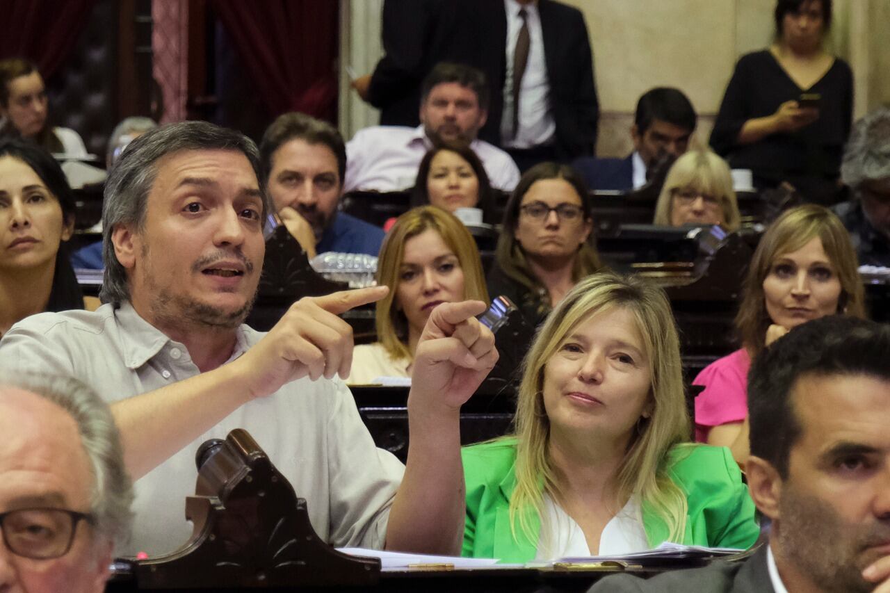 El presidente del bloque del Frente de Todos (FdT), Máximo Kirchner, junto a los jefes de los bloques provinciales, presentó un proyecto de ley de protección de ecosistemas que puedan ser víctimas de incendios provocados o intencionales