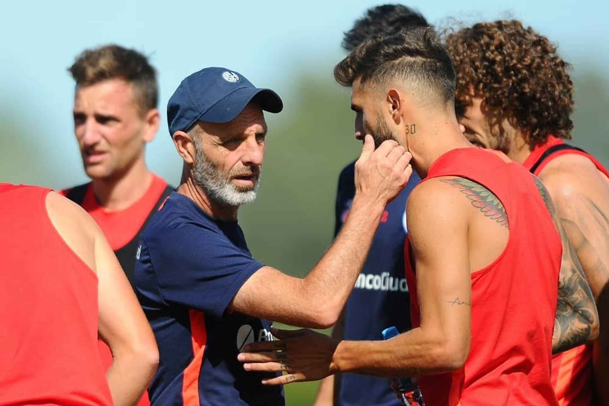 El entrenador Monárriz sigue trabajando con el plantel de San Lorenzo.