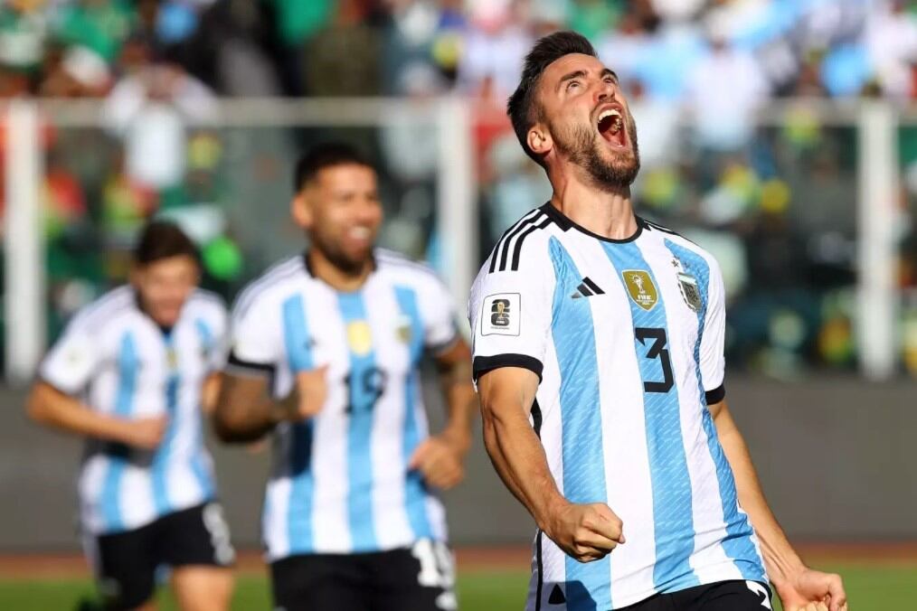 Tagliafico grita el segundo gol de la victoria 3 a 0 de Argentina sobre Bolivia en el que fue el último enfrentamiento entre ambas selecciones.