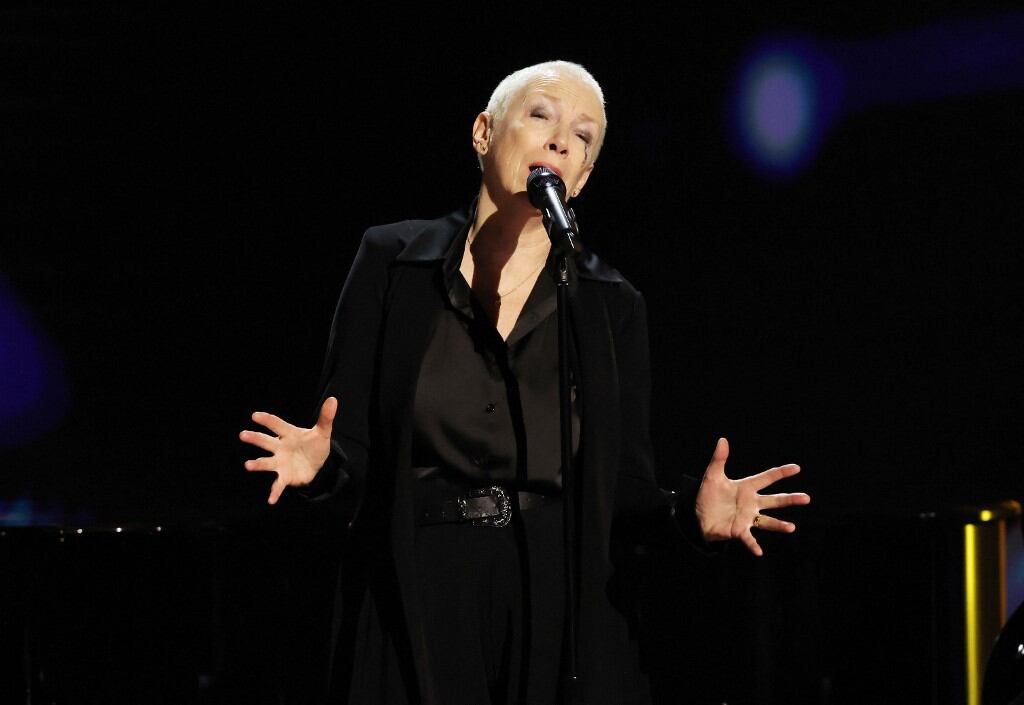 Emotivo homenaje de Annie Lennox a Sinéad O’Connor en los Grammy 2024