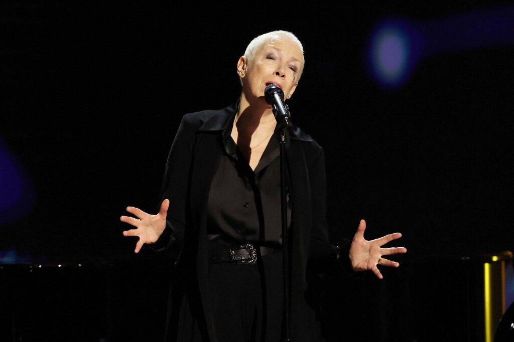 Emotivo homenaje de Annie Lennox a Sinéad O’Connor en los Grammy 2024