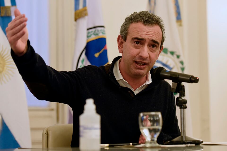 Javkin había anticipado que pretendía unificar las áreas de control.