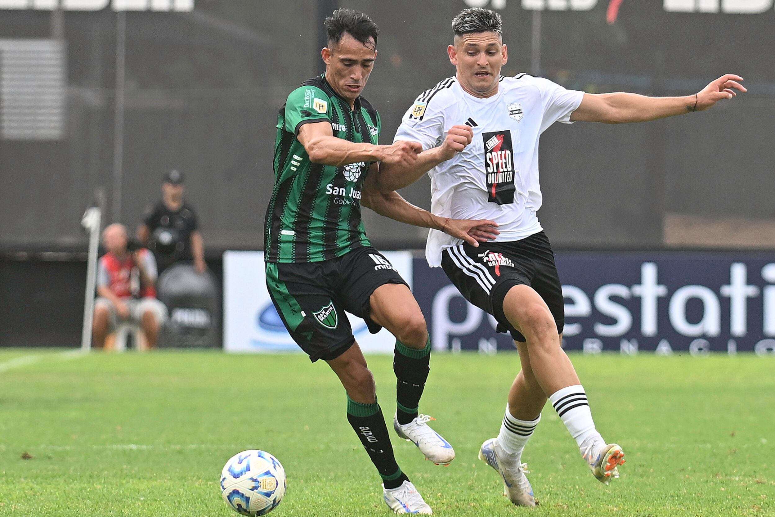 El Santo y el Malevo no se sacaron ventaja.