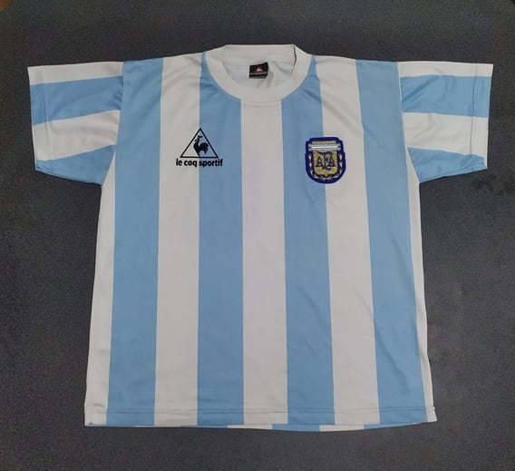 La empresa lanzó una edición limitada de camisetas.