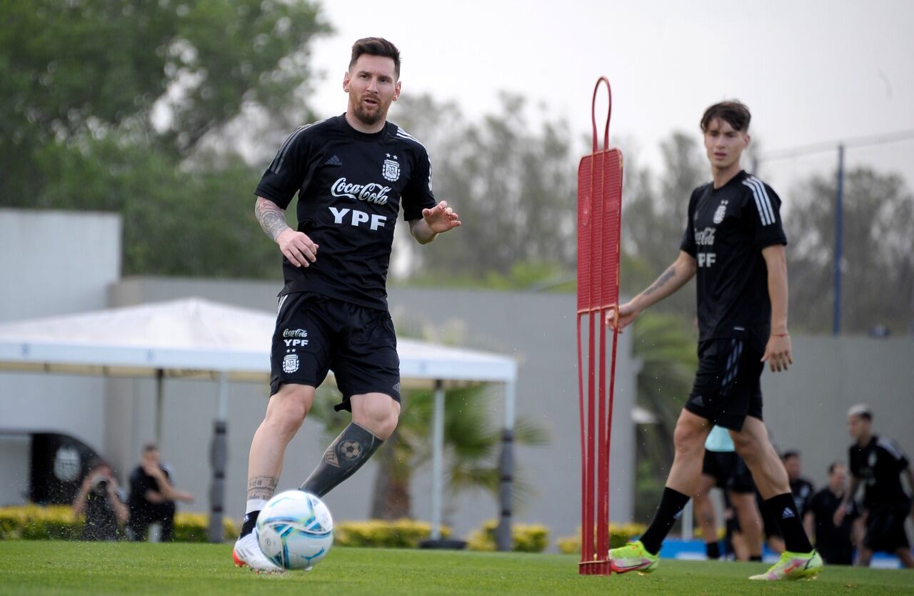 La Pulga entrenó casi a la par de sus compañeros de la Selección