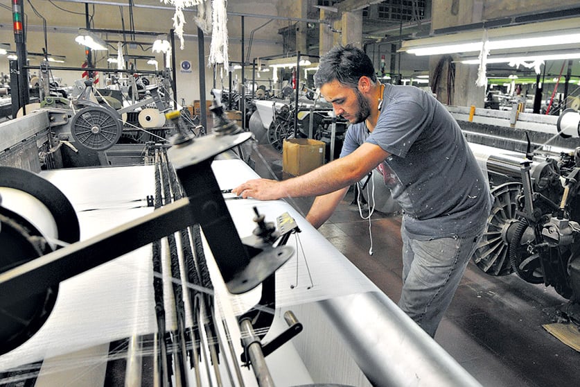 Dentro del bloque textil, hilados retrocedió en marzo 29,5 por ciento.