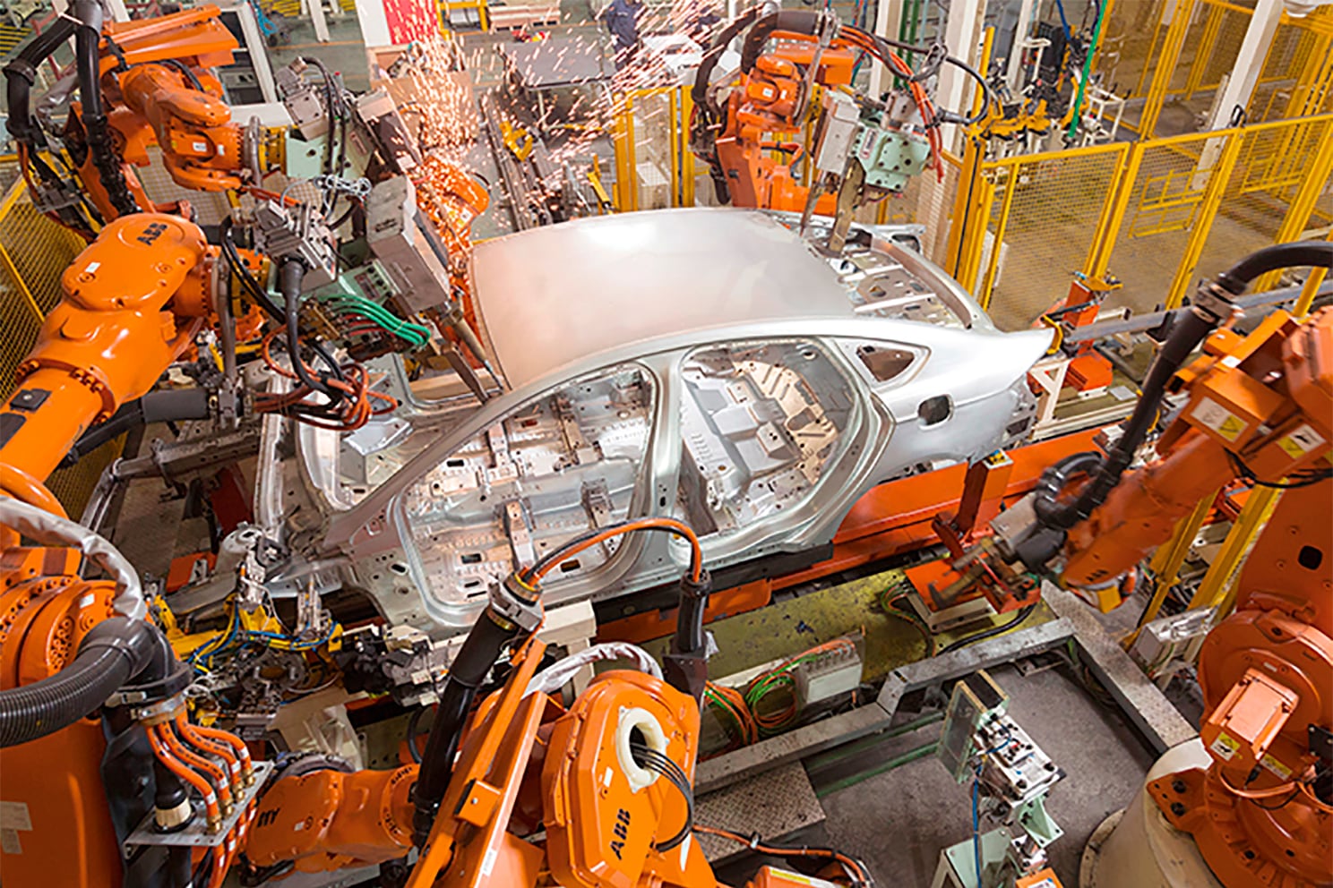 La industria debe mejorar la productividad para incrementar exportaciones.