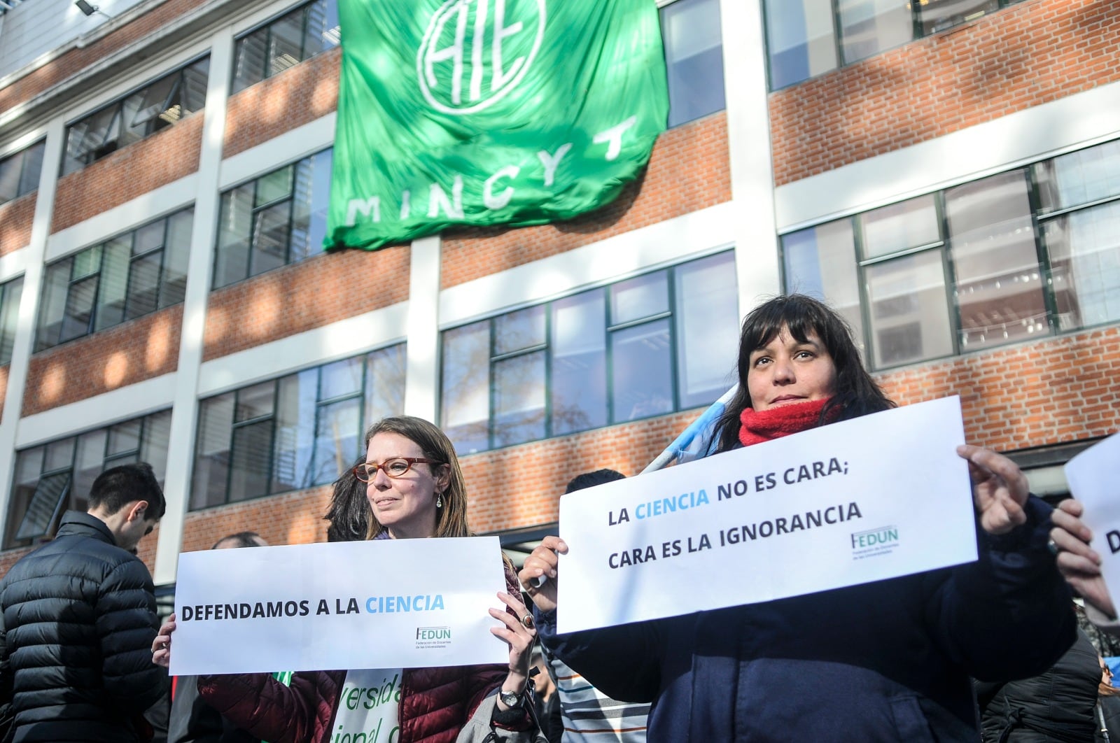 El sector científico resiste los embates de Milei.