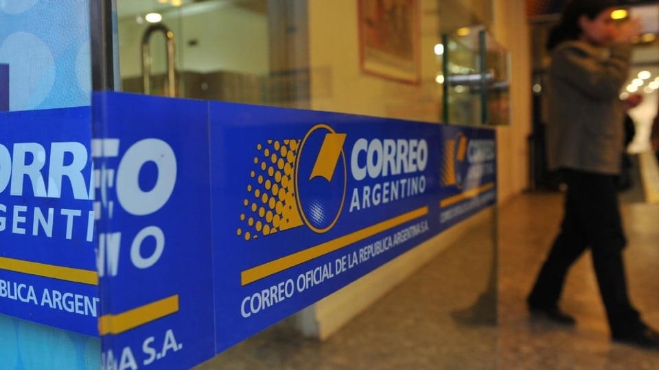 Una investigación internacional confirmó que una sociedad off shore vinculada a Franco Macri adquirió a través del Meinl Bank de Austria la deuda más grande que tenía el Correo Argentino.