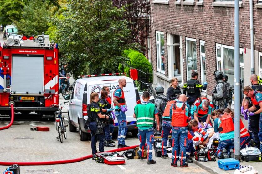 La presencia de servicios de emergencia en el lugar del tiroteo en Rotterdam.