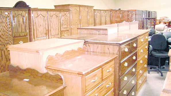 El rubro producto de madera y muebles cayó 20,4 por ciento.