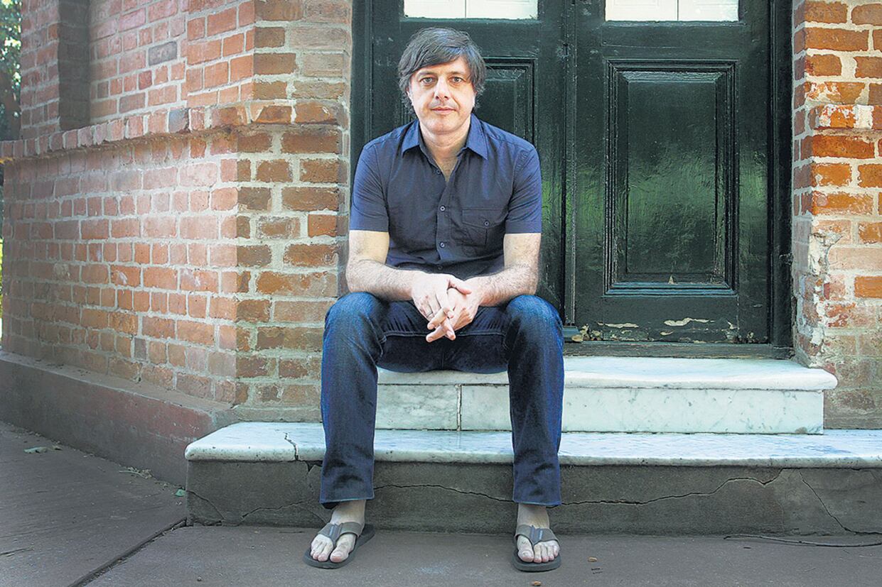 “Quise poner encima de la mesa toda la falsa mitología que traficamos sobre la infancia”, destaca Barba.