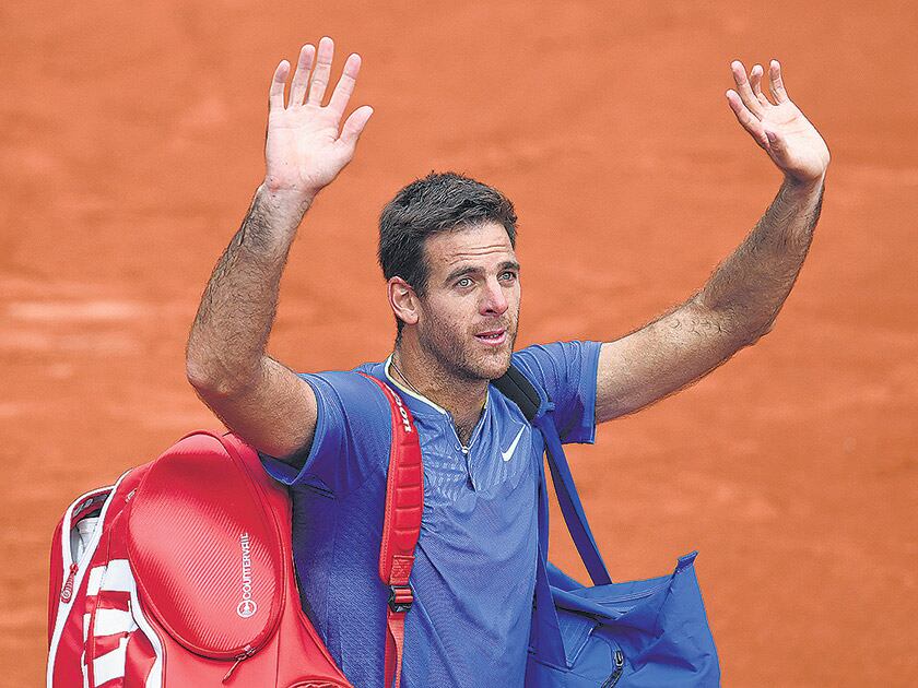 Del Potro se retiró ovacionado por el público de Roland Garros.