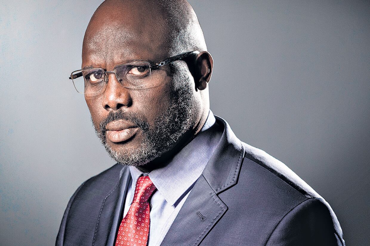 Weah debió obtener un título de grado para cumplir lo exigido por la Constitución de Liberia.