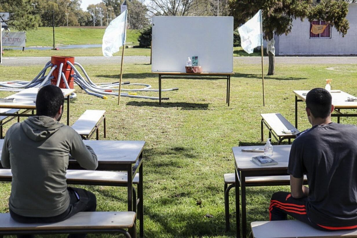 Los chicos del Bajo Flores convocados a la "prueba piloto" son los que comenzarán primero el retorno.