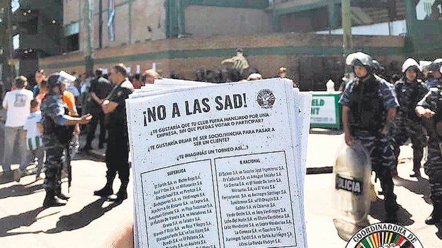 La Coordinadora de Hinchas viene realizando acciones contra las sociedades anónimas en los clubes.