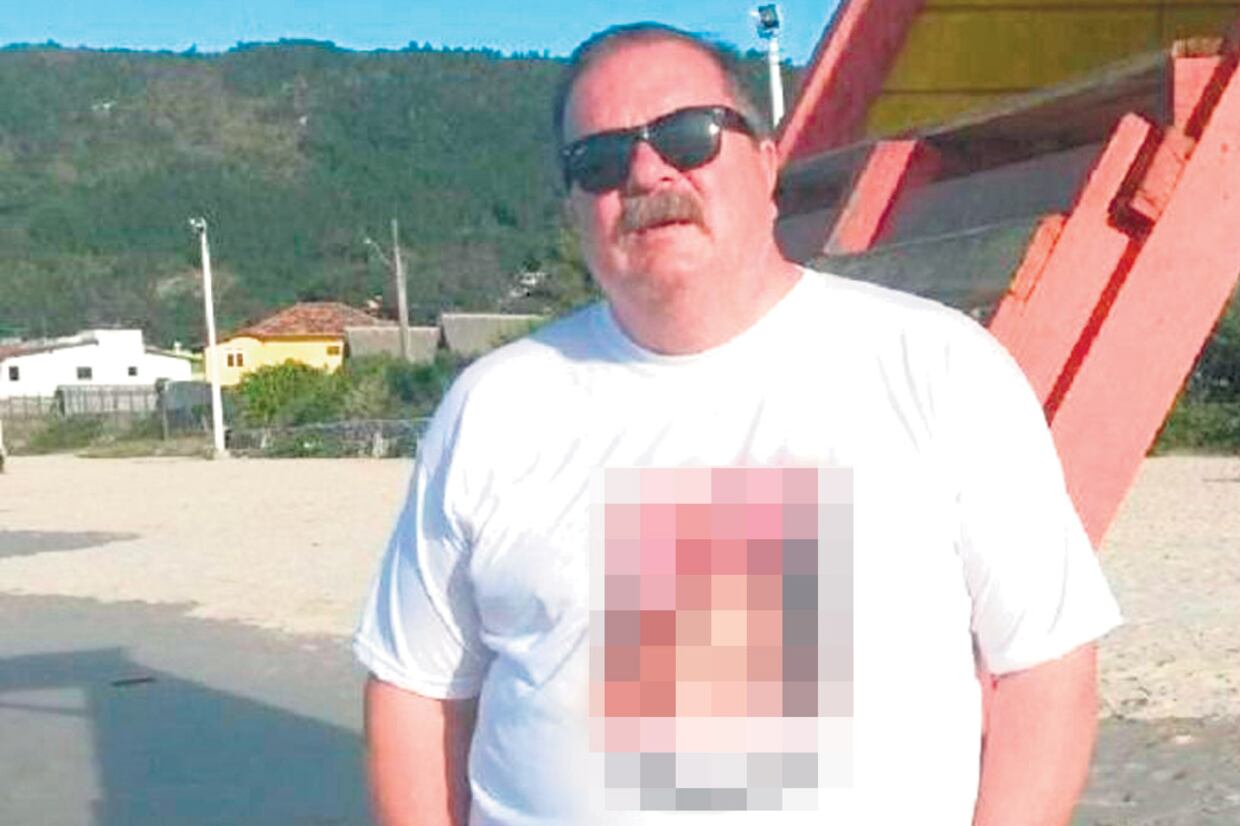 Villoldo, jubilado de apuro en 2005 por la desaparición de 200 kilos de cocaína, funcionario reciclado por Kravetz y dueño de la camioneta televisiva.