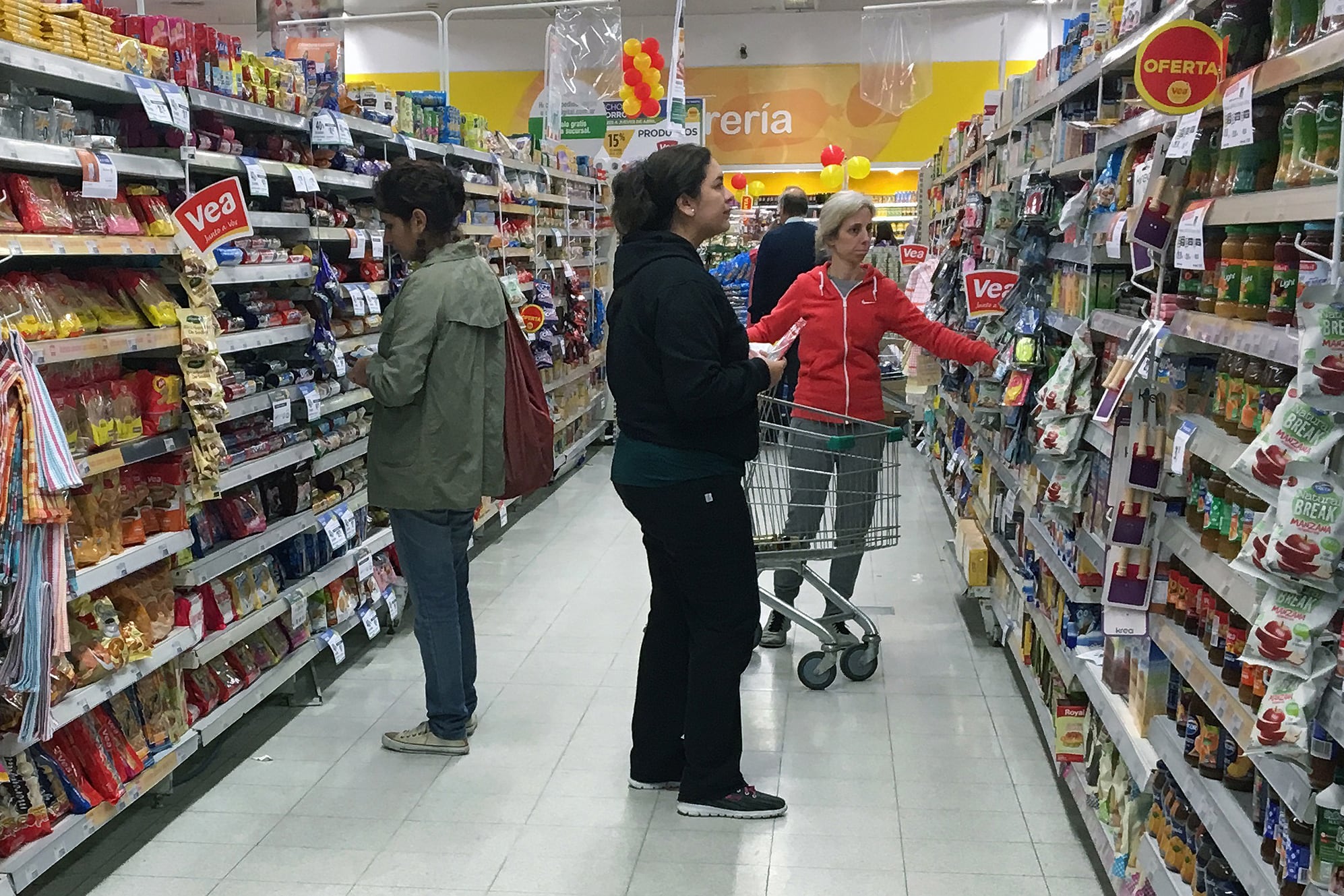 Aún con promociones y descuentos, los supermercados no repuntan