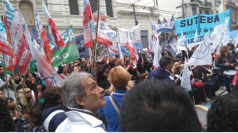 Los maestros bonaenreses siguen sin obtener respuestas de Vidal.