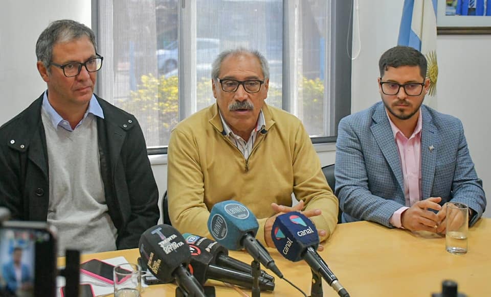 El ministro Adolfo Scaglioni junto con Jerónimo Quintela y Alfredo Pedrali explicaron los alcances de la segmentación tarifaria.