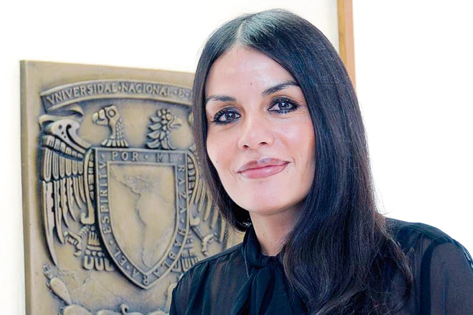 Aimeé Vega Montiel se especializa en derechos humanos de las mujeres, medios y nuevas tecnologías.