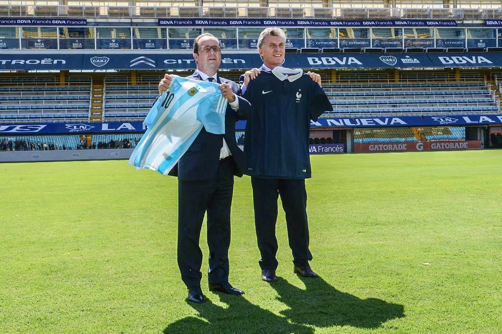 Macri con la camiseta de Francia: un "logro" esperado en redes