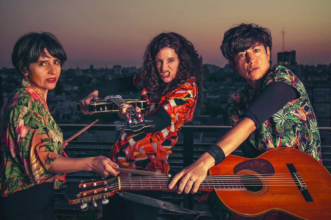 Carolina Flechner, Cam Beszkin y Vale Cini, trío de Mujeres Bacanas.