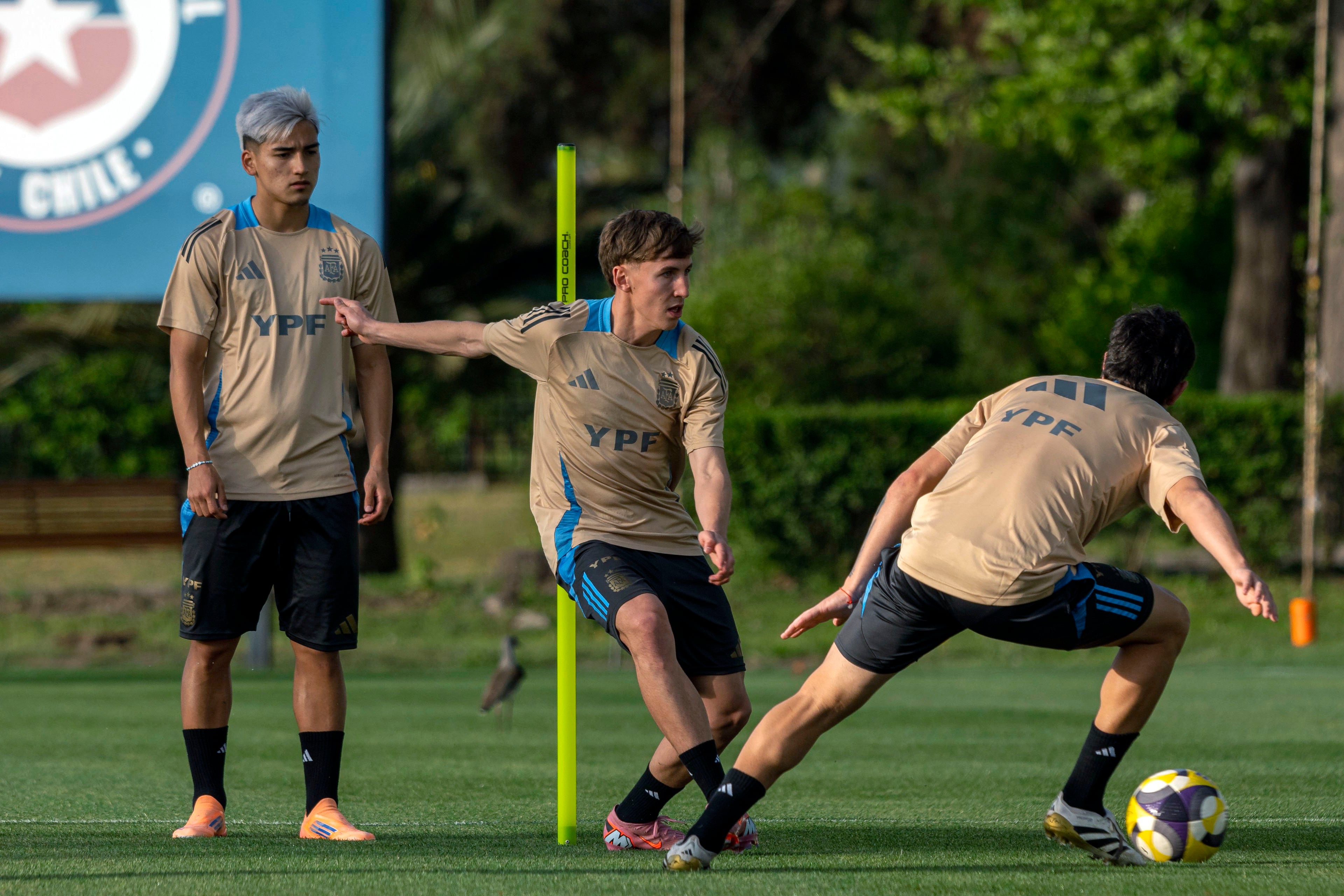 Ultima práctica de la Sub-20 antes de medirse con México