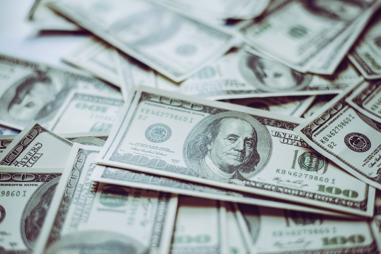 Esta semana, el precio del bitcoin llegó a casi 100 mil dólares.