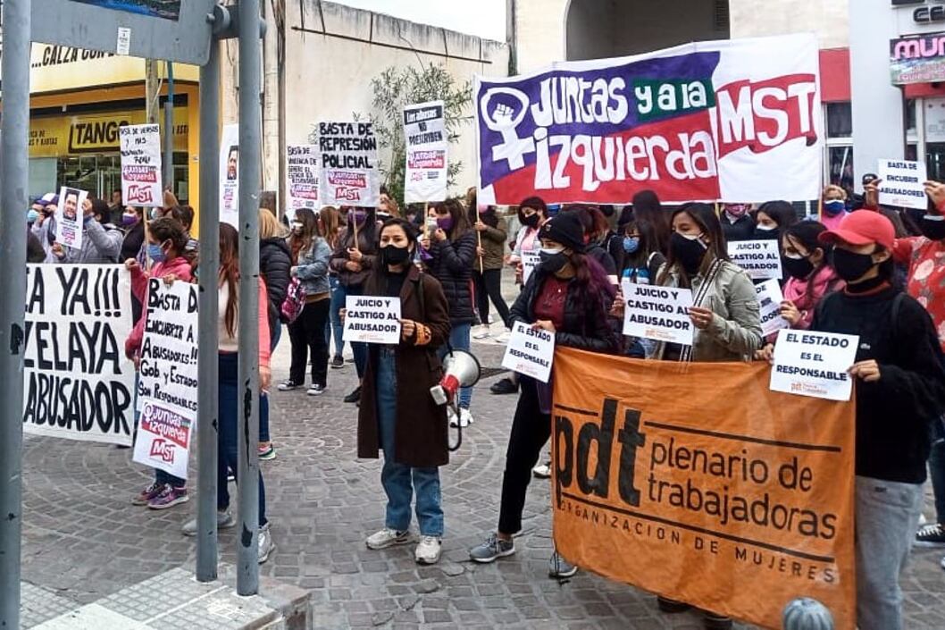 Apoyo a Soledad Ledesma frente al CD en Catamarca.
