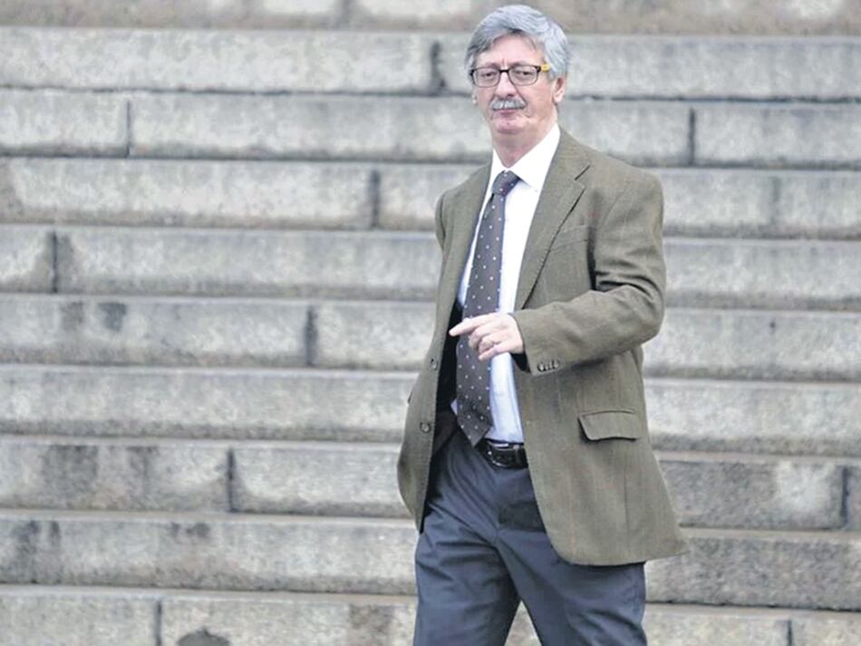 El fiscal Eduardo Taiano firmó ayer una lista de medidas.