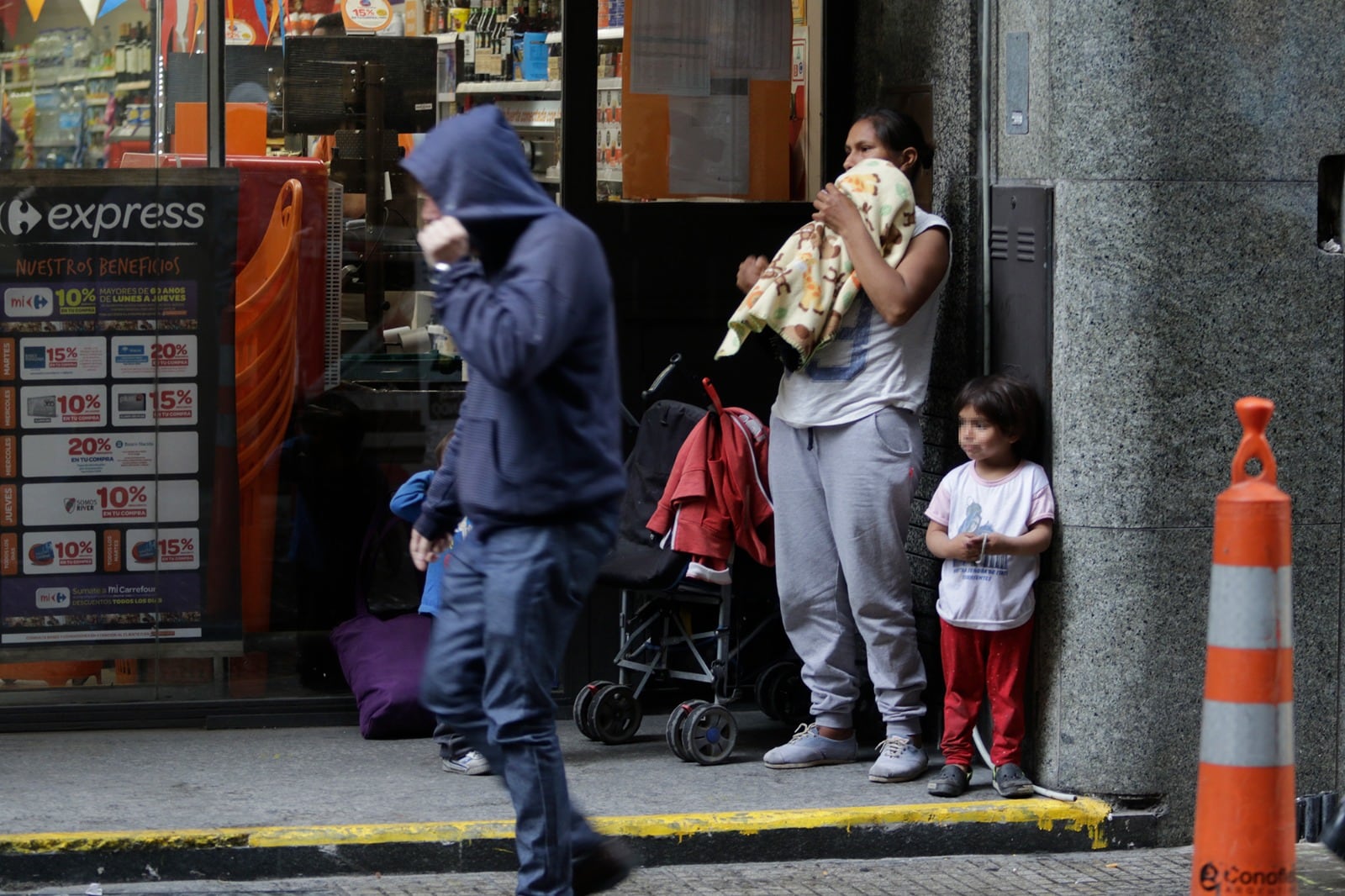 En semejante contexto, hay una caída real del gasto público en niñez del orden del 25 por ciento.