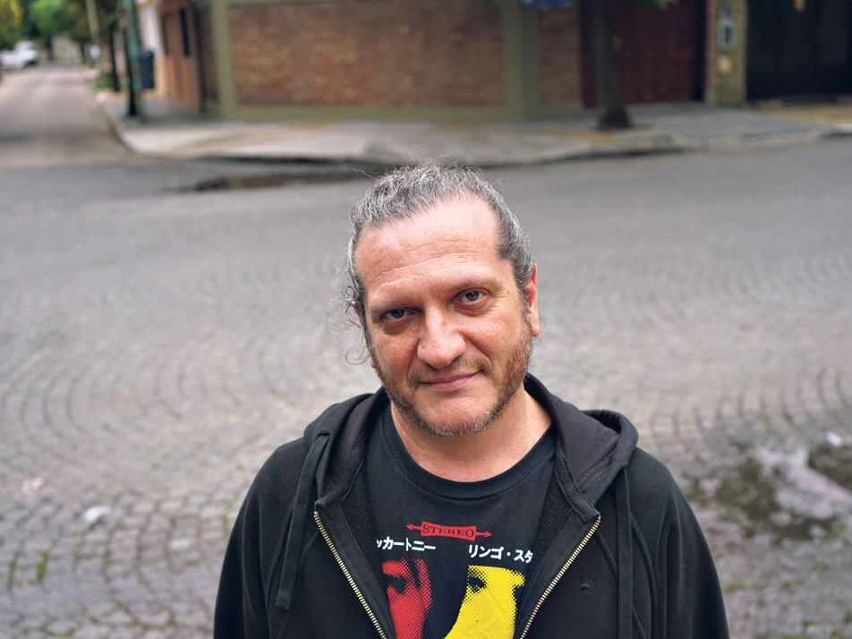 Darío Sztajnszrajber es licenciado en Filosofía por la Universidad de Buenos Aires.