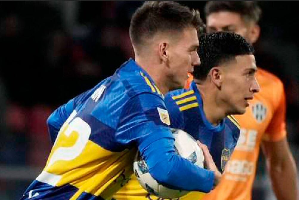 Equi Fernández, el dueño de la pelota: dos goles y la figura de la cancha