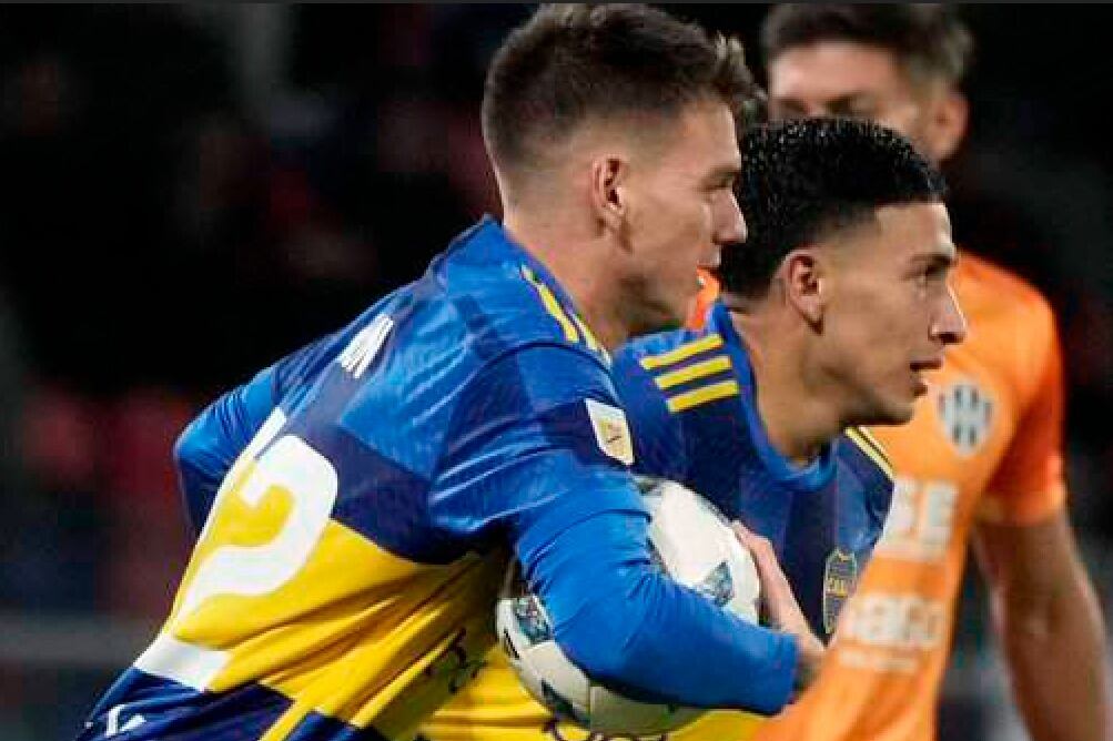 Equi Fernández, el dueño de la pelota: dos goles y la figura de la cancha