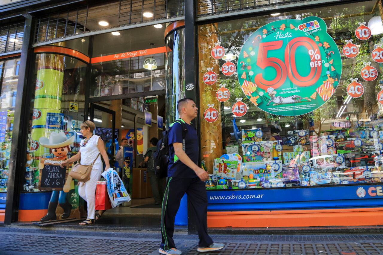 “Juguetería y artículos de librería” fue el rubro que más retrocedió con un derrumbe de 14,8 por ciento.