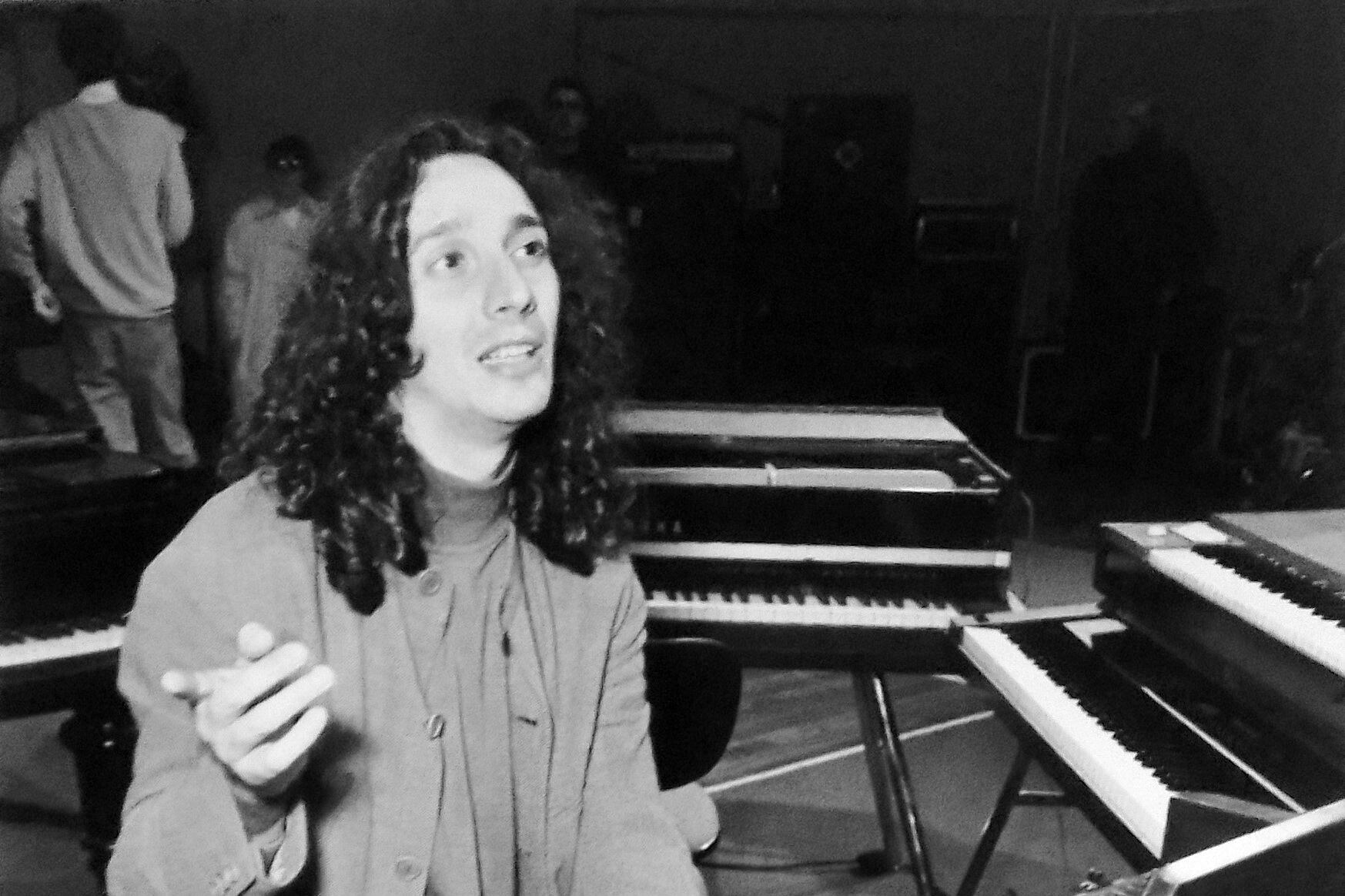 Fito en la sala Lavardén transformada en estudio de grabación.