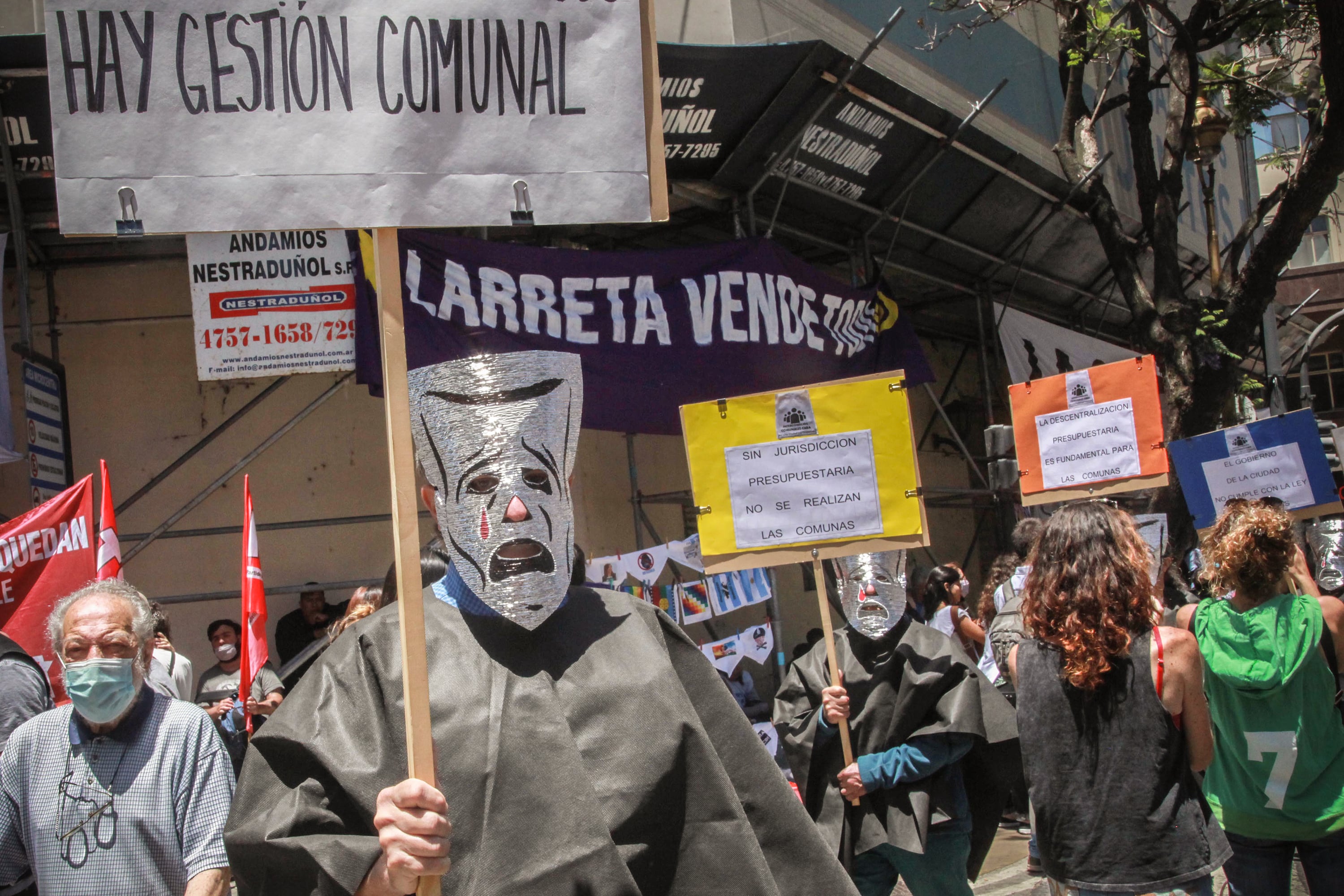 Una de las muchísimas protestas contra la construcción de torres en la ciuad.