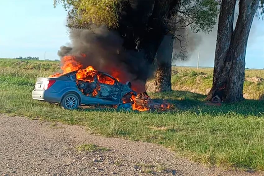 El auto donde se habría suicidado el femicida.